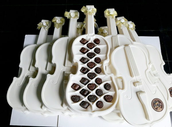 шоколадные конфеты утончённая скрипка